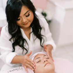 J Marikit Beauty - Facial Massage