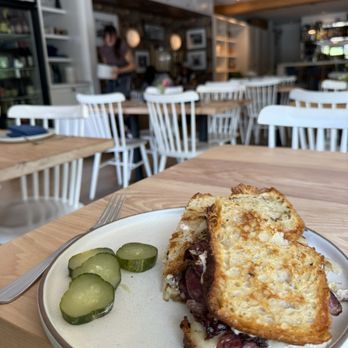 épicerie - Beef Pastrami - Grocery Near Me - Austin, Texas épicerie - Beef Pastrami - Grocery Near Me - Austin, Texas