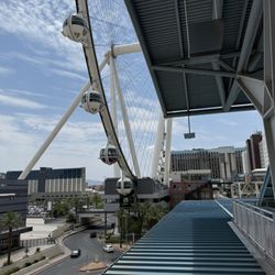 Harrah's & The Linq Monorail Station - Platform