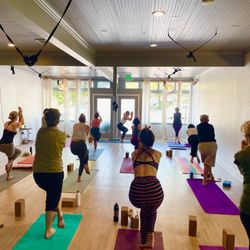 Metta Yoga - Lots of natural light