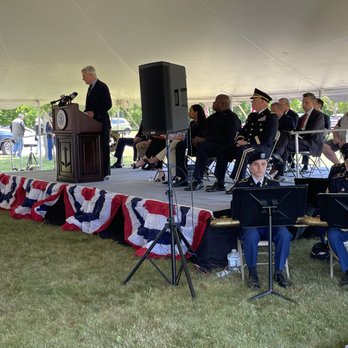 Ocean State Rental - Senator Sheldon Whitehouse on our stage with patriotic bunting. - Party Equipment Rentals Near Me - Providence, Rhode Island Ocean State Rental - Senator Sheldon Whitehouse on our stage with patriotic bunting. - Party Equipment Rentals Near Me - Providence, Rhode Island