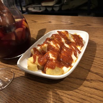 Tapeo - Potato's - Tapas Bars Near Me - Barcelona, B Tapeo - Potato's - Tapas Bars Near Me - Barcelona, B