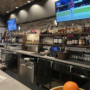 Double Zero Pie & Pub - Bar - Pizza Near Me - Las Vegas, Nevada