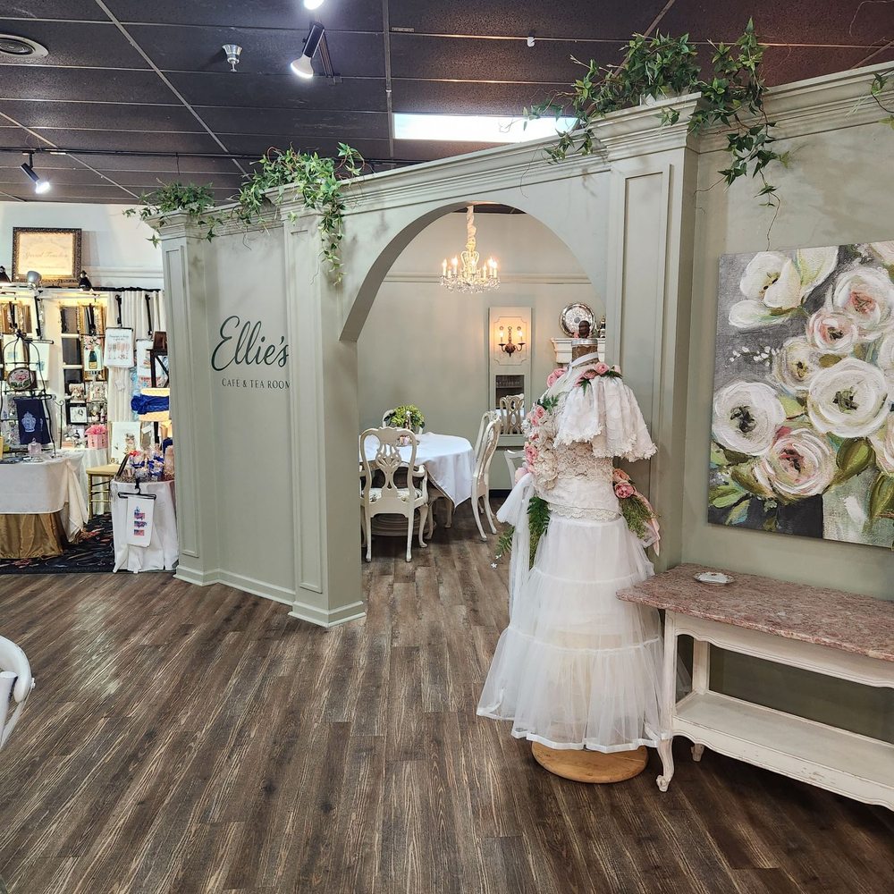 Ellie's - Inside of antique store - Tea Rooms Near Me - Plano, Texas Ellie's - Inside of antique store - Tea Rooms Near Me - Plano, Texas