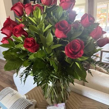 Apple Valley Florist - Same amazing roses! - Florists Near Me - Apple Valley, California
