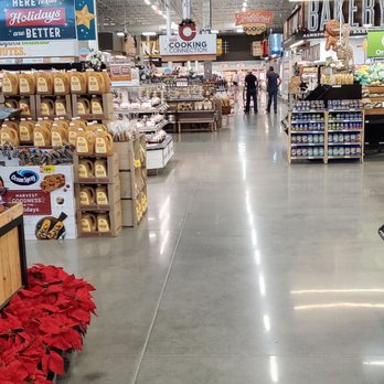 H-E-B - So shiny first few steps inside - Grocery Near Me - Magnolia, Texas