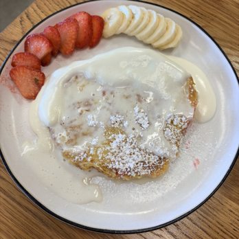 Casa de Silvia - Birthday dessert - Breakfast & Brunch Near Me - La Quinta, California Casa de Silvia - Birthday dessert - Breakfast & Brunch Near Me - La Quinta, California
