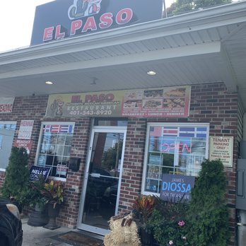 El Paso Restaurant - Front entrance - Mexican Near Me - Central Falls, Rhode Island
