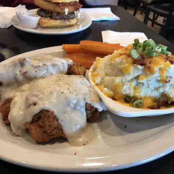 Maple Leaf Diner - Chicken fried chicken dish - American Near Me - Dallas, Texas Maple Leaf Diner - Chicken fried chicken dish - American Near Me - Dallas, Texas