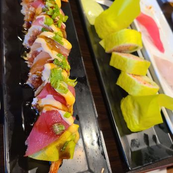Show Sushi - Sushi Bars Near Me - San Dimas, California