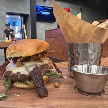 Finney's Crafthouse - Oceanside - A5 wagyu burger - New American Near Me - Oceanside, California