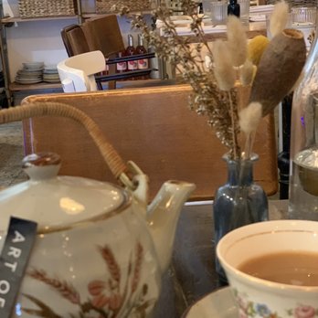 Loupiotte Kitchen - A pot of Earl Grey Tea - French Near Me - Los Angeles, California Loupiotte Kitchen - A pot of Earl Grey Tea - French Near Me - Los Angeles, California
