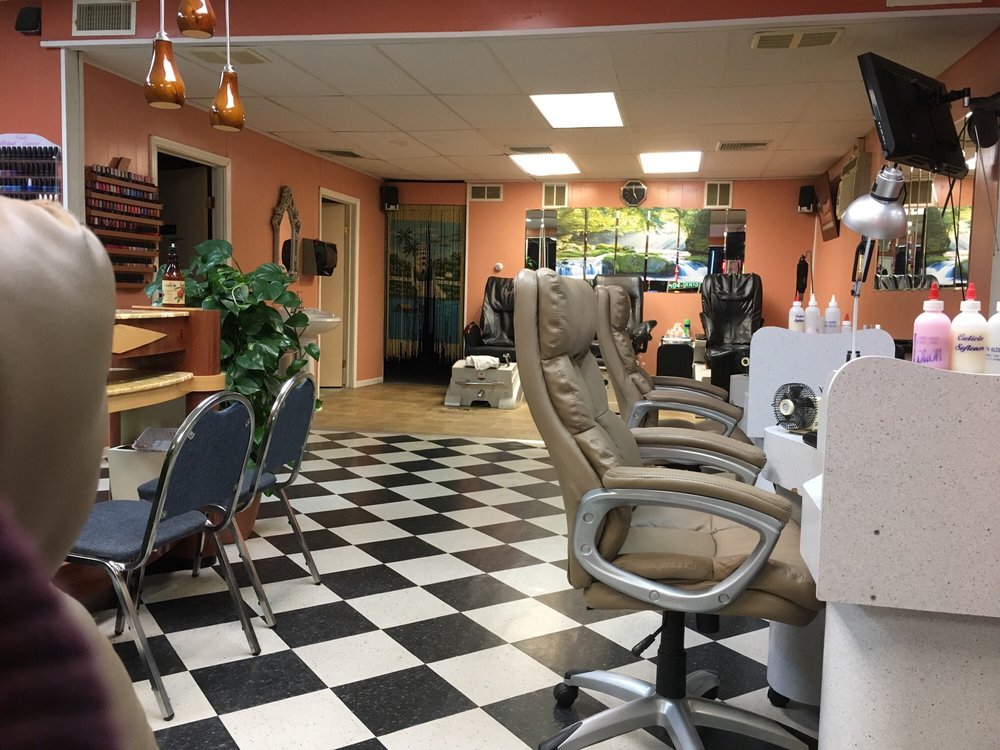 DIAMOND NAIL Updated March 2024 10 Reviews 325 Front St, Chicopee