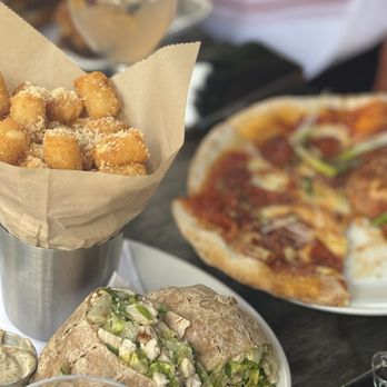 Refinery Rooftop - Lounges Near Me - New York, New York