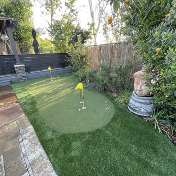 Turfscape Westside - Artificial turf with putting green - Artificial Turf Near Me - Los Angeles, California Turfscape Westside - Artificial turf with putting green - Artificial Turf Near Me - Los Angeles, California