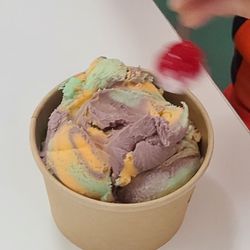 Cookies & Cream - That's a kids size.