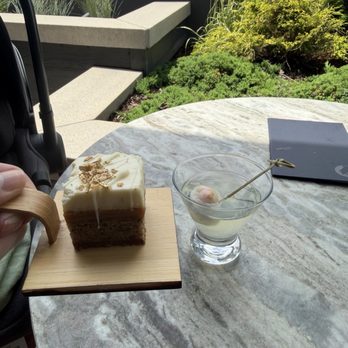 Rooftop At Nobu Hotel Chicago - Banana miso cake - Japanese Near Me - Chicago, Illinois