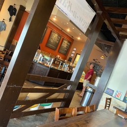 Cute spot with a couple of healthy of options for those of us who need it