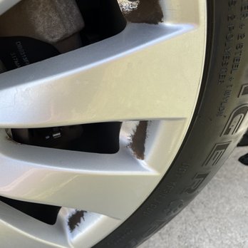 Jupiter Inlet Car Wash - Dirty rims - Auto Detailing Near Me - Jupiter, Florida Jupiter Inlet Car Wash - Dirty rims - Auto Detailing Near Me - Jupiter, Florida