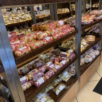 Valerio's Tropical Bake Shop - Bakeries Near Me - Tukwila, Washington Valerio's Tropical Bake Shop - Bakeries Near Me - Tukwila, Washington