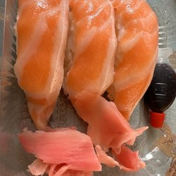Sakai - 3 piece salmon nigiri