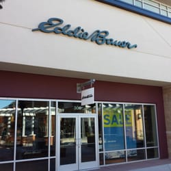 Eddie Bauer Outlet - Entrance