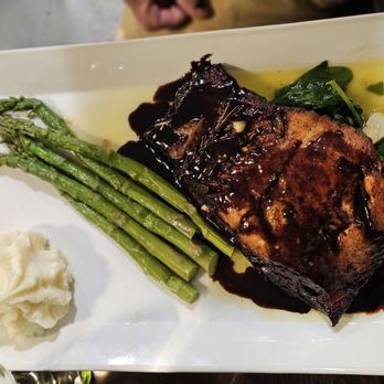 IL Gusto - Salmon dinner - Italian Near Me - Cheshire, Connecticut