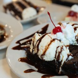 Broadway Ristorante & Pizzeria - Brownie a la Mode