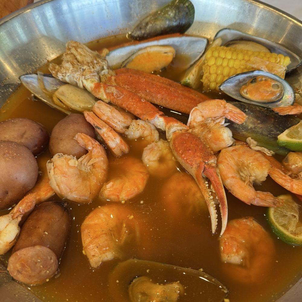 Traditional seafood boil- spicy dishwater