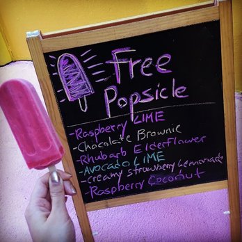 Johnny's Pops - Creamy strawberry lemonade was aaaamazing - Street Vendors Near Me
