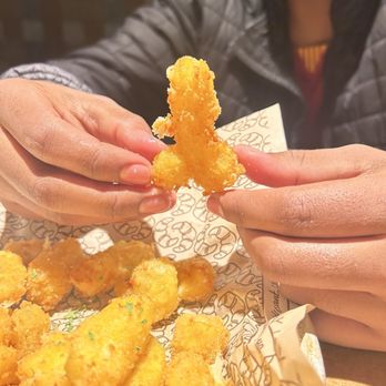 Cheddar's Scratch Kitchen - Wisconsin Cheese Bites - Comfort Food Near Me - Gastonia, North Carolina