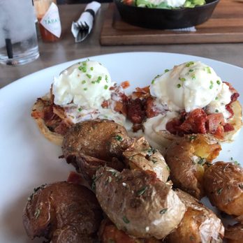 Central Social Hall - Gastropubs Near Me - Edmonton, Alberta