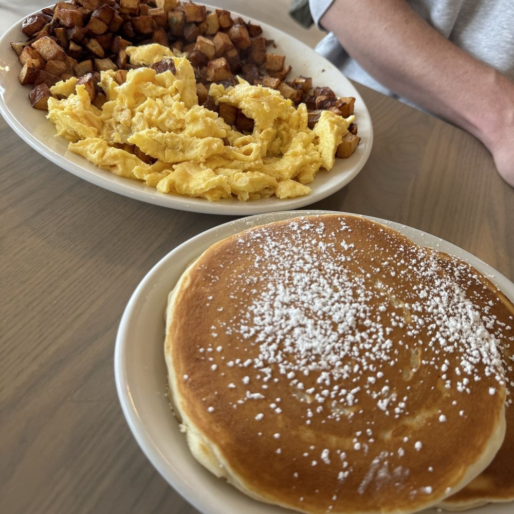 Buttermilk - Downer Grove - Eggs Your Way (& Meat) - Breakfast & Brunch Near Me - Downers Grove, Illinois Buttermilk - Downer Grove - Eggs Your Way (& Meat) - Breakfast & Brunch Near Me - Downers Grove, Illinois