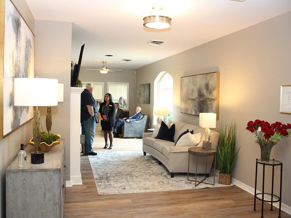 SMITH FAMILY FUNERAL HOMES - Updated May 2026 - 11 Photos - 2205