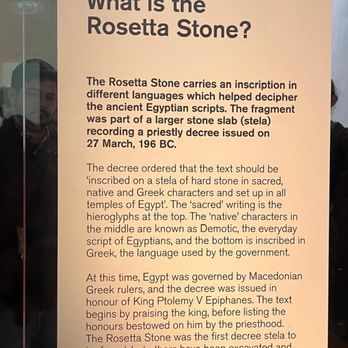 The British Museum - Explanation on the Rosetta Stone - Museums Near Me - London, XGL The British Museum - Explanation on the Rosetta Stone - Museums Near Me - London, XGL