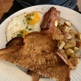 The Cafe at The Inn - Breakfast plate - Coffee & Tea Near Me - Benicia, California