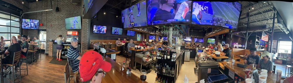 Walk-On’s Sports Bistreaux – Conway Restaurant