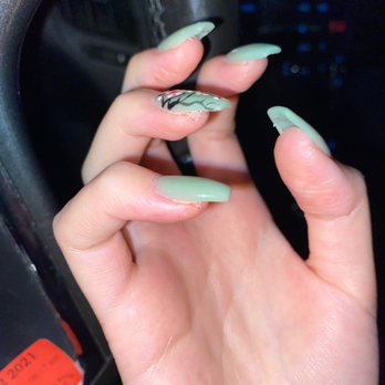 La Bella Nails - Nail Salons Near Me - Saratoga, California