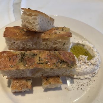 il Bracco - FOCACCIA BREAD.... Ammmazzzziiinngggggg - Italian Near Me - Dallas, Texas