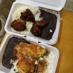 Luna de Xelaju Restaurant & Pizzeria