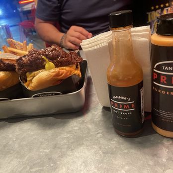 Tanner’s Prime Burgers - primer burger - Burgers Near Me - Oceanside, California Tanner’s Prime Burgers - primer burger - Burgers Near Me - Oceanside, California