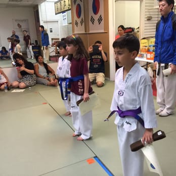 Shim's Niles Tae Kwon Do - Taekwondo Near Me - Niles, Illinois Shim's Niles Tae Kwon Do - Taekwondo Near Me - Niles, Illinois