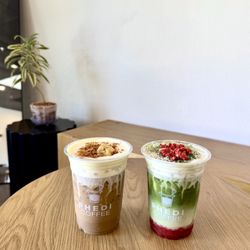 Banana Cream Coffee (Rate: 3/5) & Strawberry Matcha Latte (3.5/5)