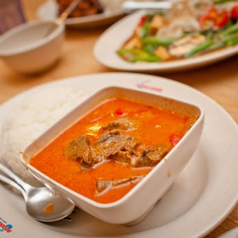 Noodle World - Beef Panang with Rice. Looks like Spicy Pad See Ew in the background! - Chinese Near Me - Alhambra, California Noodle World - Beef Panang with Rice. Looks like Spicy Pad See Ew in the background! - Chinese Near Me - Alhambra, California