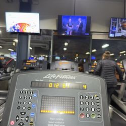 Fitness 19 - Gym time
