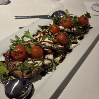 37 North Restaurant and Bar - Portobello Mushroom Caprese - Gastropubs Near Me - Burlingame, California 37 North Restaurant and Bar - Portobello Mushroom Caprese - Gastropubs Near Me - Burlingame, California