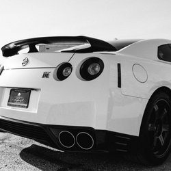 Lion Heart Lifestyle - Nissan GT-R