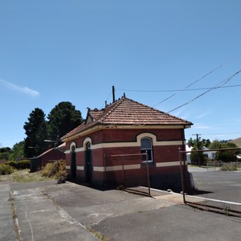 Korumburra Railway Station - Station Building - Train Stations Near Me