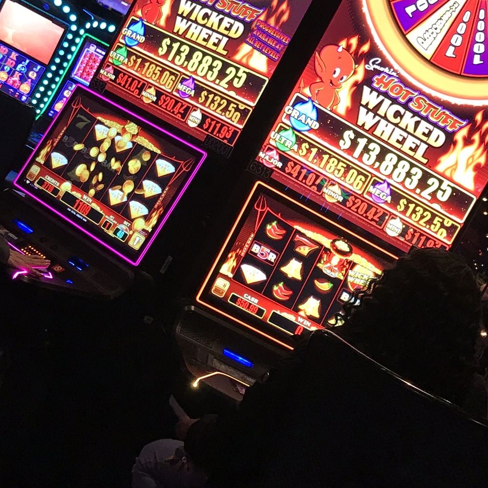 O'Sheas - My mothers favorite slot machine that never wins but it's enjoyable game! - Casinos Near Me - Chester, Pennsylvania O'Sheas - My mothers favorite slot machine that never wins but it's enjoyable game! - Casinos Near Me - Chester, Pennsylvania