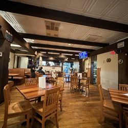Vision BBQ - Interior dining room